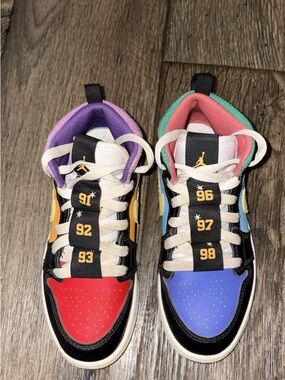 Kids Multicolor Retro Basketball Sneakers - Black/Red/Blue